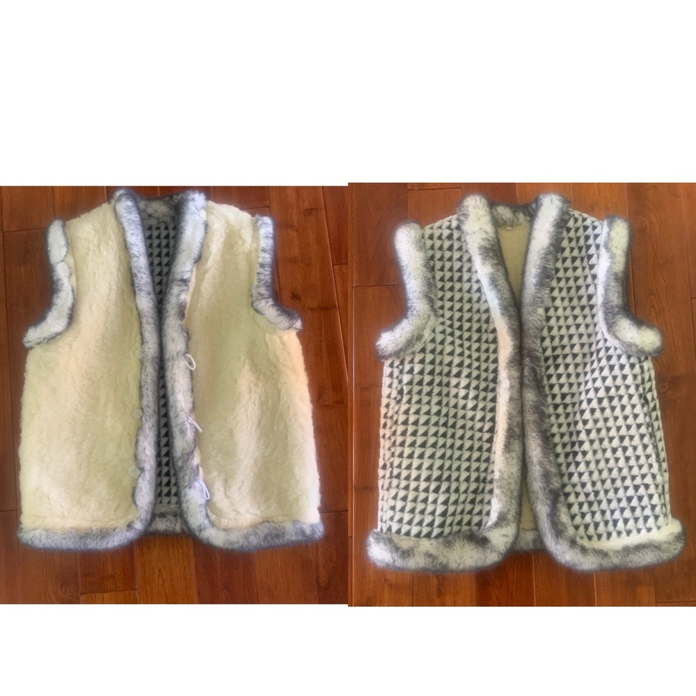 Reversible Faux Fur Minimalist Geometric Sherpa Vest Size L Pockets Button NEW
